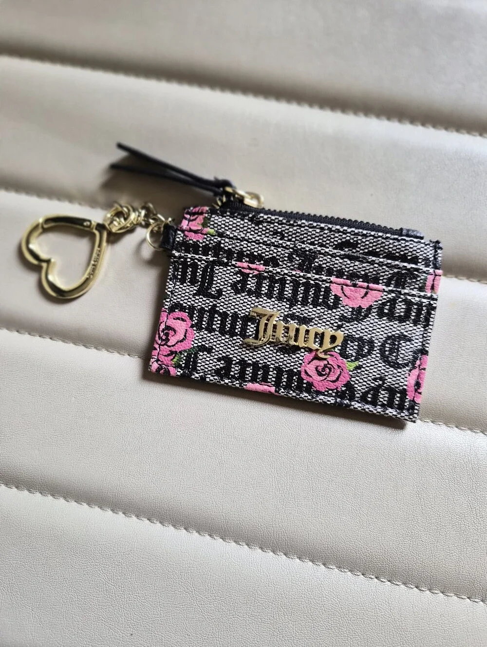 Juicy Couture Black Wallet Pink Rose Card Holder with Gold Heart Charm
